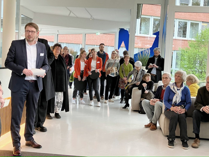 Ausstellungseröffnung Tim Lorenz