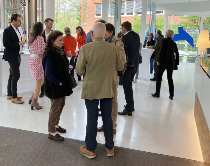 Ausstellungseröffnung Tim Lorenz